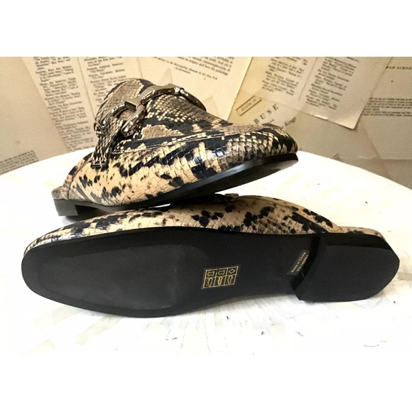 Anthropologie Bibi Lou Zagreb Slip On Loafers Snakeskin Embossed Tan Black - Picture 9 of 9